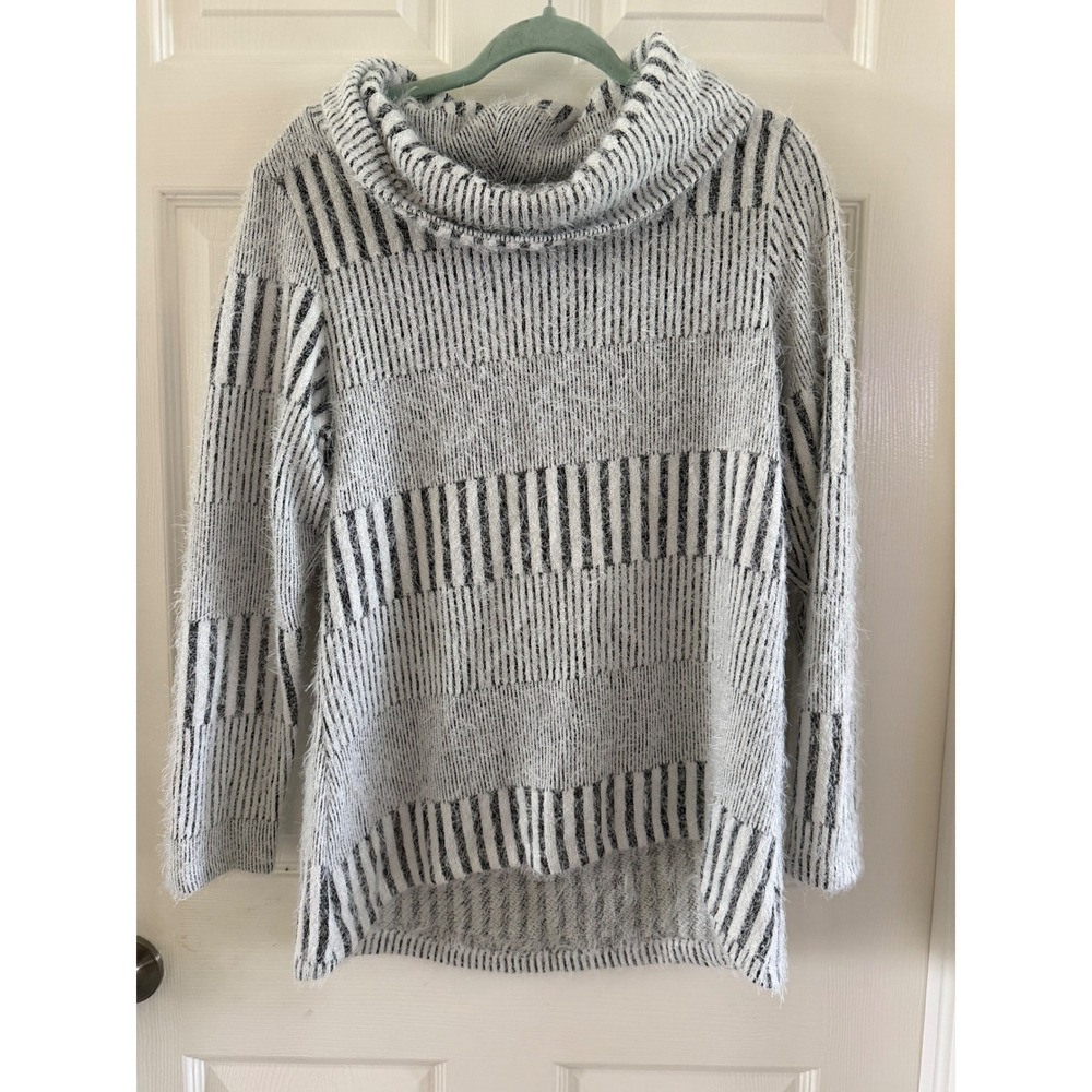 Chances R Womens Cowl Neck Eyelash Knit Striped High Low Sweater Gray Black M